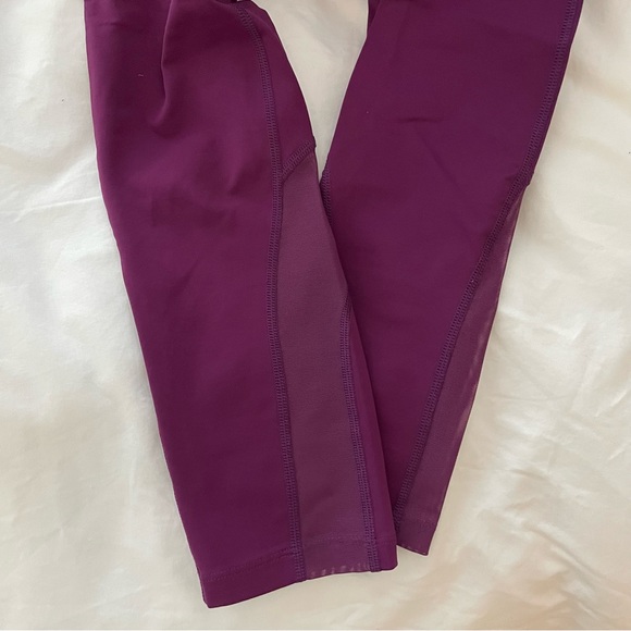 NIKE Dri-FIT Capri Leggings - Picture 5 of 10